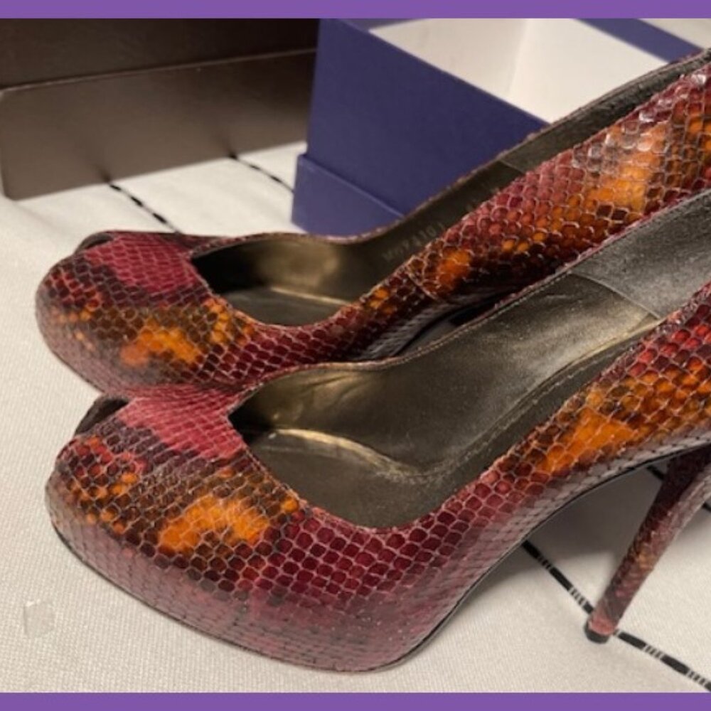 Stuart Weitzman Women's High Heel Stiletto Pumps - Peep Toe Brown Snake Skin